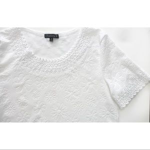 Detailed Floral Lace Trim Blouse